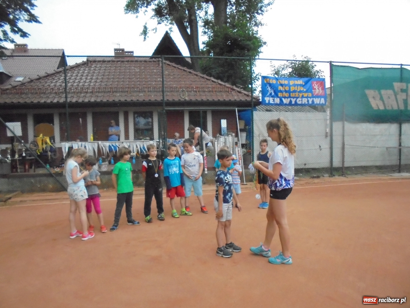 Zdjęcie w galerii na portalu naszraciborz.pl: Sportowy Dzień Dziecka na kortach Rafako wiadomości z regionu