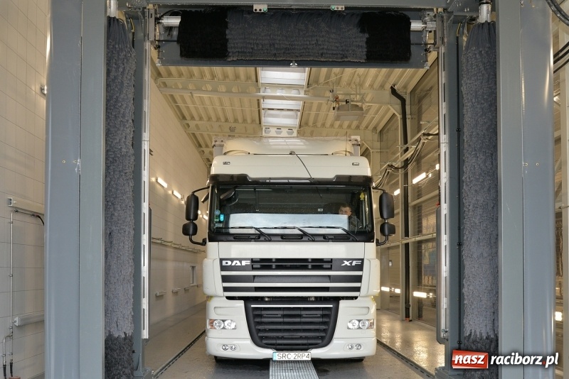 Zdjęcie w galerii na portalu naszraciborz.pl: W Eko-Oknach zadbają o swoje auta od A do Z wiadomości z regionu