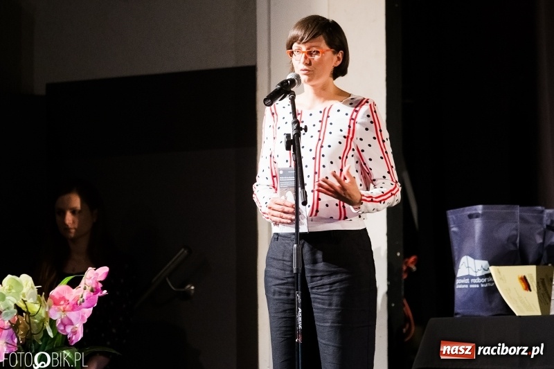 Zdjęcie w galerii na portalu naszraciborz.pl: Uroczysta gala wręczenia nagród dla laureatów olimpiad i konkursów języka niemieckiego wiadomości z regionu