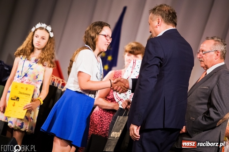 Zdjęcie w galerii na portalu naszraciborz.pl: Uroczysta gala wręczenia nagród dla laureatów olimpiad i konkursów języka niemieckiego wiadomości z regionu