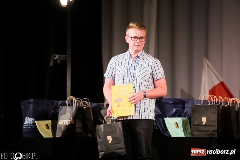 Zdjęcie w galerii na portalu naszraciborz.pl: Uroczysta gala wręczenia nagród dla laureatów olimpiad i konkursów języka niemieckiego wiadomości z regionu