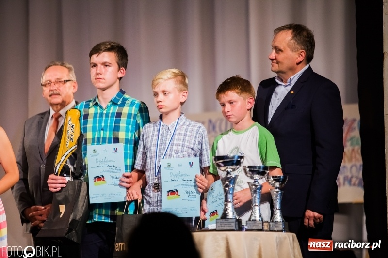 Zdjęcie w galerii na portalu naszraciborz.pl: Uroczysta gala wręczenia nagród dla laureatów olimpiad i konkursów języka niemieckiego wiadomości z regionu