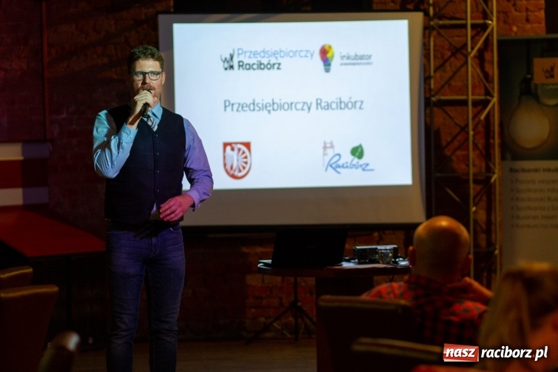 Zdjęcie w galerii na portalu naszraciborz.pl: Ścieżki do własnego biznesu. Doradczyni prezydenta Biedronia o startupach w Raciborzu  wiadomości z regionu