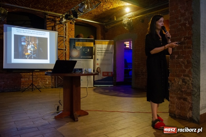 Zdjęcie w galerii na portalu naszraciborz.pl: Ścieżki do własnego biznesu. Doradczyni prezydenta Biedronia o startupach w Raciborzu  wiadomości z regionu