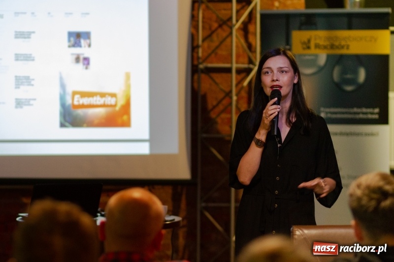 Zdjęcie w galerii na portalu naszraciborz.pl: Ścieżki do własnego biznesu. Doradczyni prezydenta Biedronia o startupach w Raciborzu  wiadomości z regionu