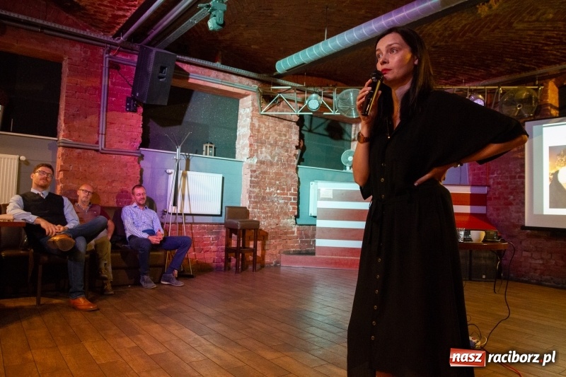 Zdjęcie w galerii na portalu naszraciborz.pl: Ścieżki do własnego biznesu. Doradczyni prezydenta Biedronia o startupach w Raciborzu  wiadomości z regionu