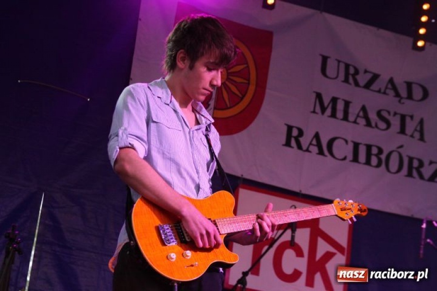 Zdjęcie w galerii na portalu naszraciborz.pl: Majówka z Maleńczukiem  wiadomości z regionu