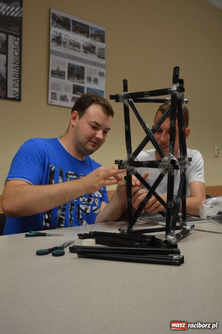 Zdjęcie w galerii na portalu naszraciborz.pl: Tak przebiegały warsztaty przygotowawcze na studia architektoniczne w Raciborzu  wiadomości z regionu