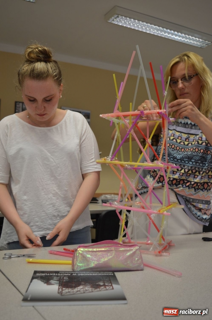 Zdjęcie w galerii na portalu naszraciborz.pl: Tak przebiegały warsztaty przygotowawcze na studia architektoniczne w Raciborzu  wiadomości z regionu