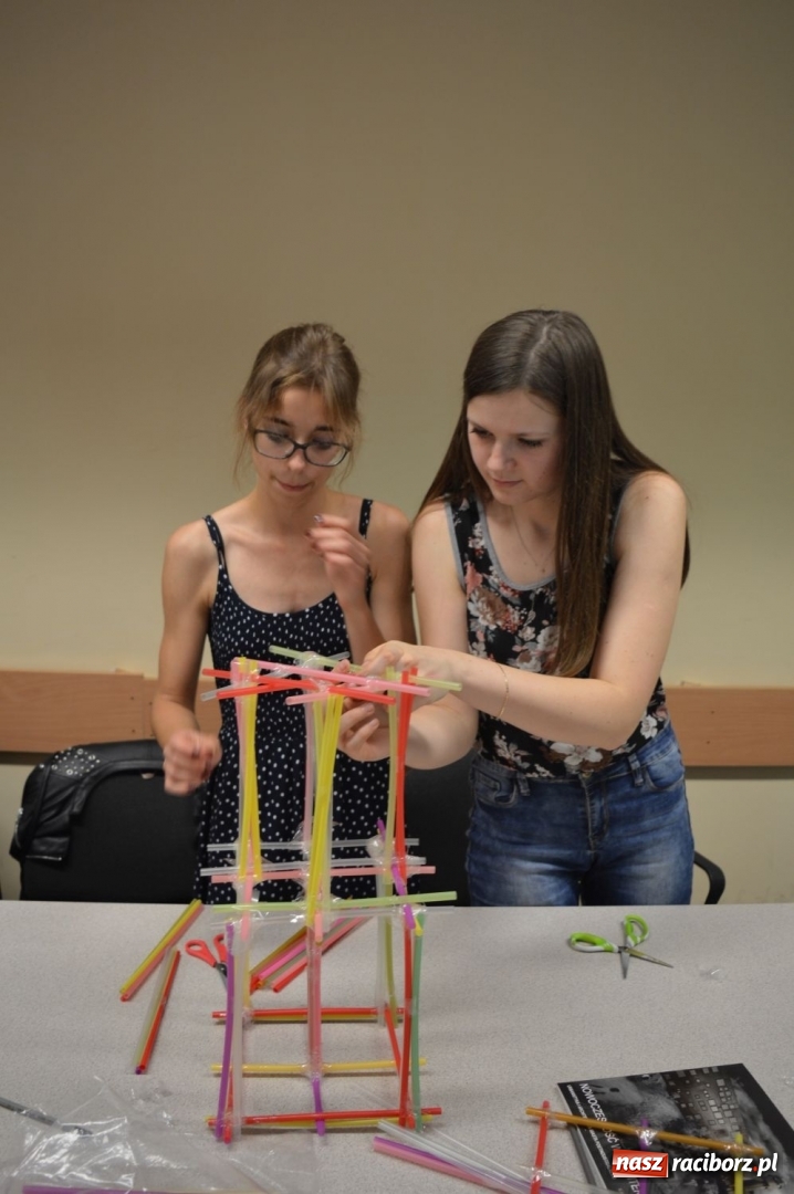 Zdjęcie w galerii na portalu naszraciborz.pl: Tak przebiegały warsztaty przygotowawcze na studia architektoniczne w Raciborzu  wiadomości z regionu