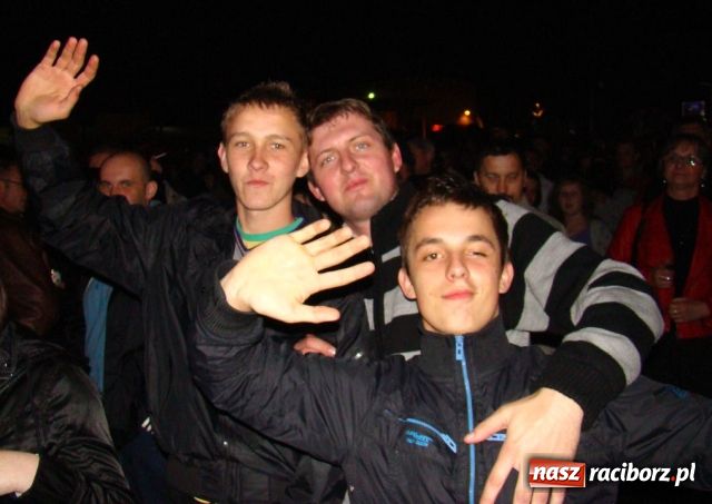 Zdjęcie w galerii na portalu naszraciborz.pl: Thomas Anders rozgrzał publiczność wiadomości z regionu