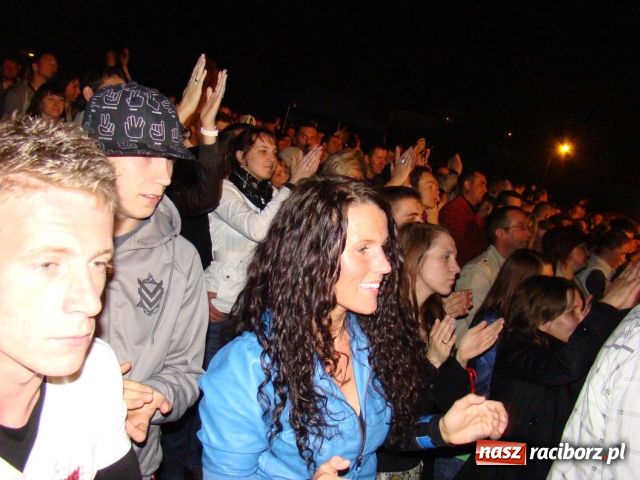 Zdjęcie w galerii na portalu naszraciborz.pl: Thomas Anders rozgrzał publiczność wiadomości z regionu