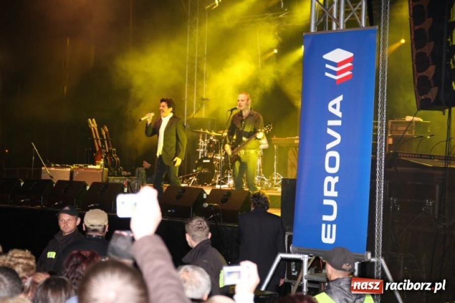 Zdjęcie w galerii na portalu naszraciborz.pl: Thomas Anders rozgrzał publiczność wiadomości z regionu