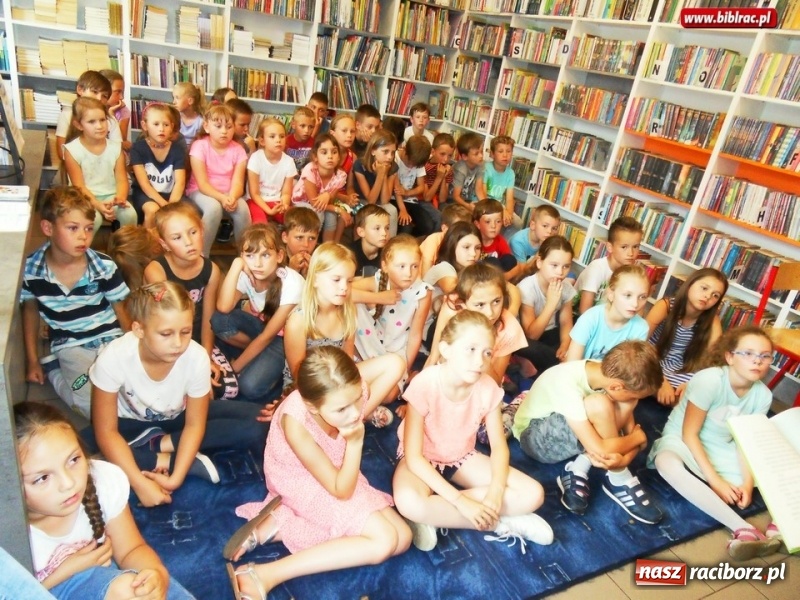 Zdjęcie w galerii na portalu naszraciborz.pl: Inauguracja Tygodnia Czytania Dzieciom w Markowicach wiadomości z regionu