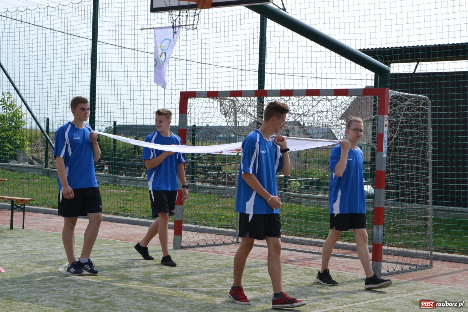 Zdjęcie w galerii na portalu naszraciborz.pl: Międzynarodowa Olimpiada Sportowa w Bieńkowicach wiadomości z regionu