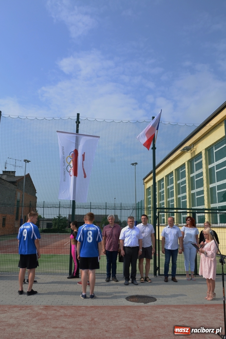 Zdjęcie w galerii na portalu naszraciborz.pl: Międzynarodowa Olimpiada Sportowa w Bieńkowicach wiadomości z regionu