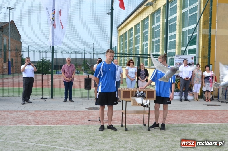 Zdjęcie w galerii na portalu naszraciborz.pl: Międzynarodowa Olimpiada Sportowa w Bieńkowicach wiadomości z regionu
