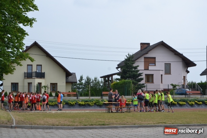 Zdjęcie w galerii na portalu naszraciborz.pl: Międzynarodowa Olimpiada Sportowa w Bieńkowicach wiadomości z regionu