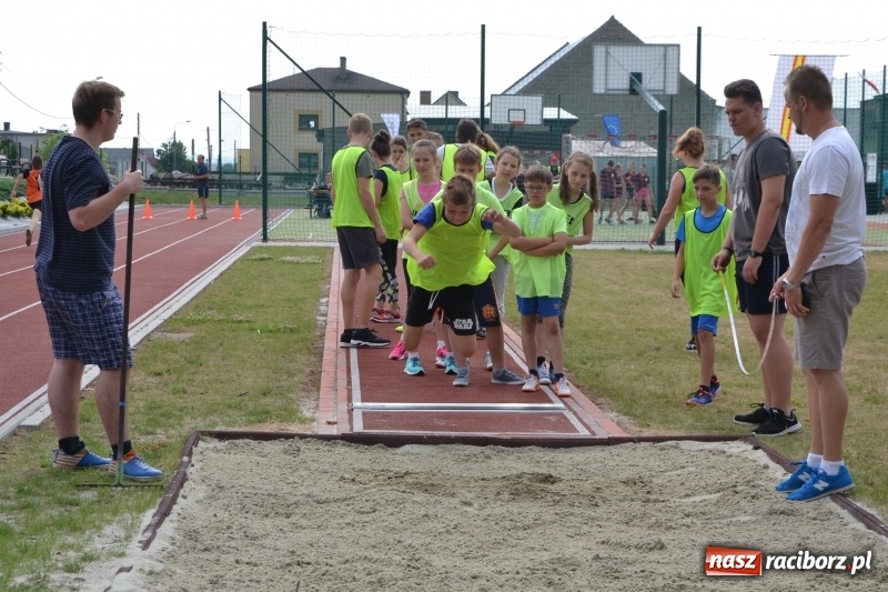 Zdjęcie w galerii na portalu naszraciborz.pl: Międzynarodowa Olimpiada Sportowa w Bieńkowicach wiadomości z regionu