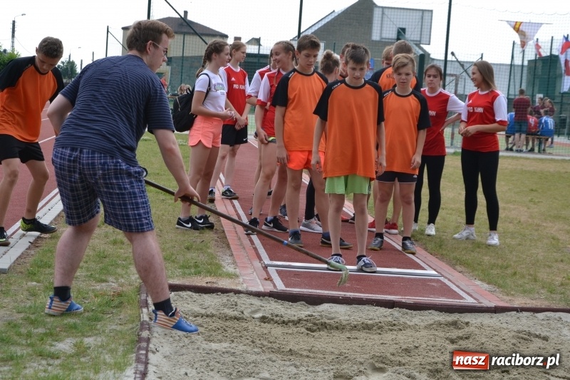 Zdjęcie w galerii na portalu naszraciborz.pl: Międzynarodowa Olimpiada Sportowa w Bieńkowicach wiadomości z regionu