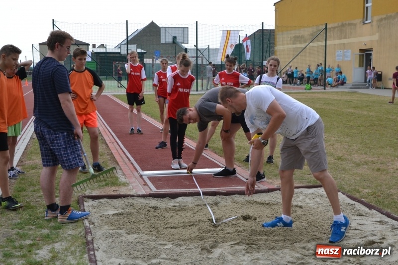 Zdjęcie w galerii na portalu naszraciborz.pl: Międzynarodowa Olimpiada Sportowa w Bieńkowicach wiadomości z regionu