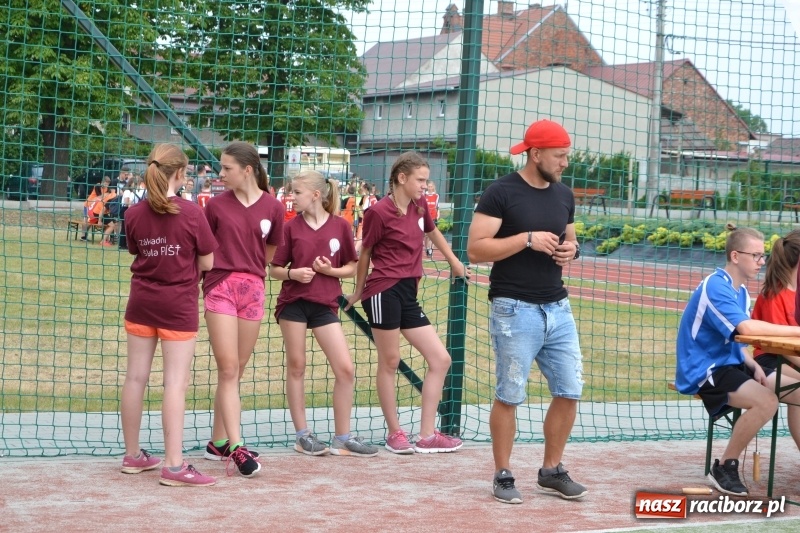 Zdjęcie w galerii na portalu naszraciborz.pl: Międzynarodowa Olimpiada Sportowa w Bieńkowicach wiadomości z regionu