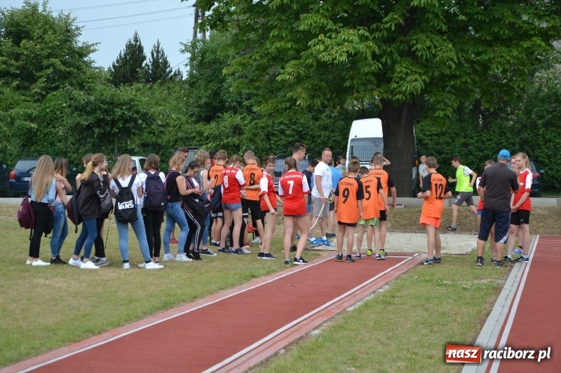 Zdjęcie w galerii na portalu naszraciborz.pl: Międzynarodowa Olimpiada Sportowa w Bieńkowicach wiadomości z regionu