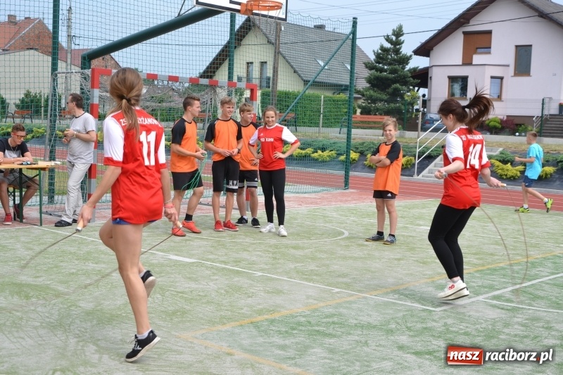 Zdjęcie w galerii na portalu naszraciborz.pl: Międzynarodowa Olimpiada Sportowa w Bieńkowicach wiadomości z regionu