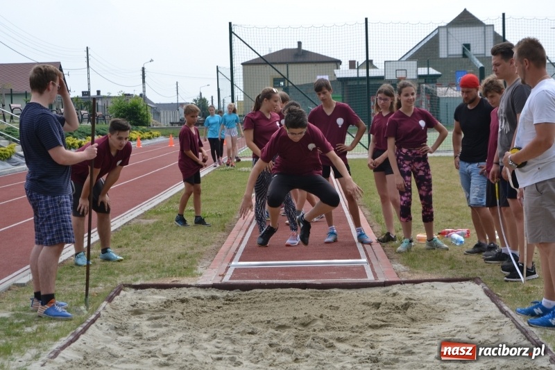Zdjęcie w galerii na portalu naszraciborz.pl: Międzynarodowa Olimpiada Sportowa w Bieńkowicach wiadomości z regionu