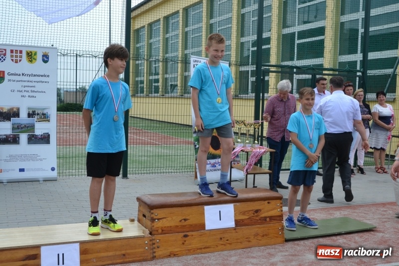 Zdjęcie w galerii na portalu naszraciborz.pl: Międzynarodowa Olimpiada Sportowa w Bieńkowicach wiadomości z regionu