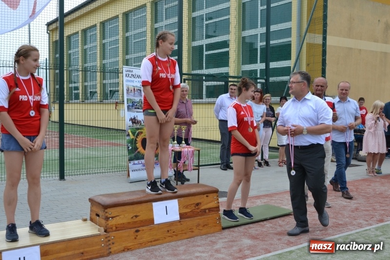 Zdjęcie w galerii na portalu naszraciborz.pl: Międzynarodowa Olimpiada Sportowa w Bieńkowicach wiadomości z regionu