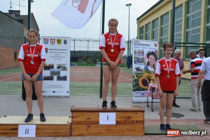 Zdjęcie w galerii na portalu naszraciborz.pl: Międzynarodowa Olimpiada Sportowa w Bieńkowicach wiadomości z regionu