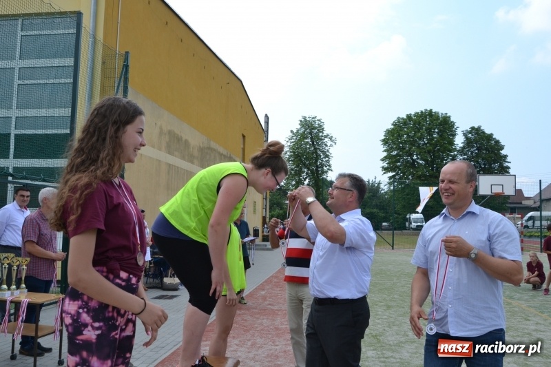 Zdjęcie w galerii na portalu naszraciborz.pl: Międzynarodowa Olimpiada Sportowa w Bieńkowicach wiadomości z regionu