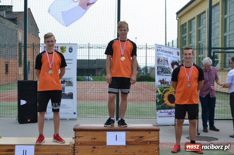 Zdjęcie w galerii na portalu naszraciborz.pl: Międzynarodowa Olimpiada Sportowa w Bieńkowicach wiadomości z regionu