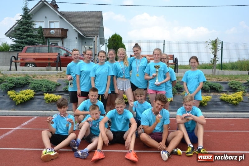 Zdjęcie w galerii na portalu naszraciborz.pl: Międzynarodowa Olimpiada Sportowa w Bieńkowicach wiadomości z regionu