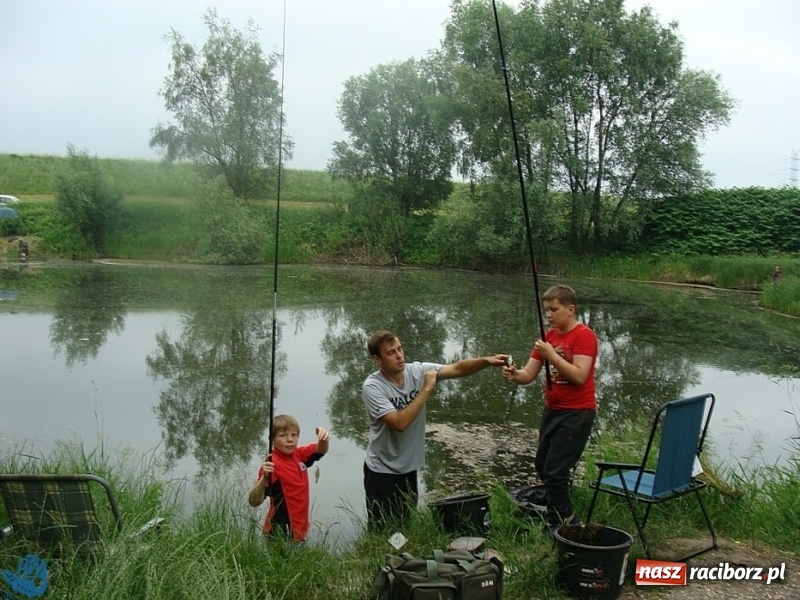 Zdjęcie w galerii na portalu naszraciborz.pl: Wędkarski Dzień Dziecka na łowisku Łęg wiadomości z regionu