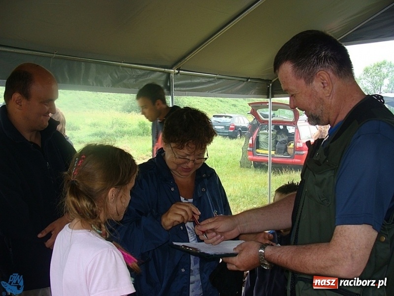 Zdjęcie w galerii na portalu naszraciborz.pl: Wędkarski Dzień Dziecka na łowisku Łęg wiadomości z regionu