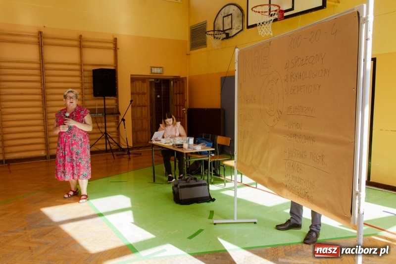 Zdjęcie w galerii na portalu naszraciborz.pl: Warsztaty profilaktyczne w raciborskiej Trzynastce wiadomości z regionu