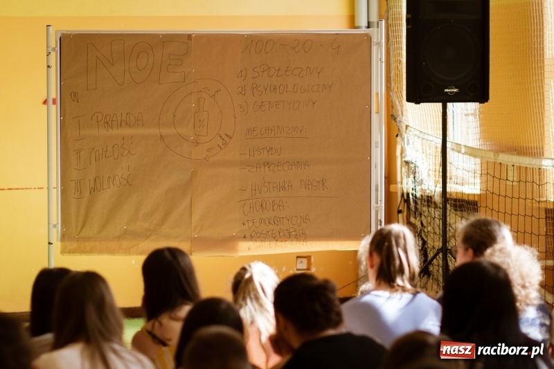 Zdjęcie w galerii na portalu naszraciborz.pl: Warsztaty profilaktyczne w raciborskiej Trzynastce wiadomości z regionu