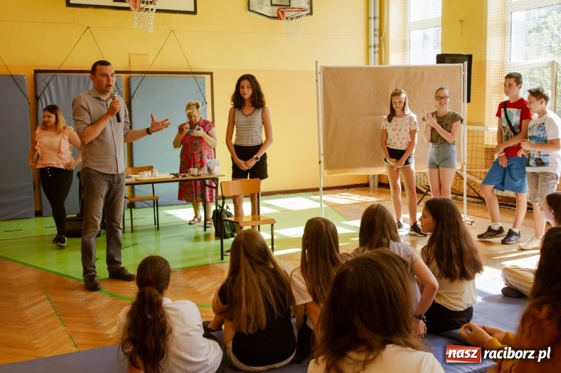 Zdjęcie w galerii na portalu naszraciborz.pl: Warsztaty profilaktyczne w raciborskiej Trzynastce wiadomości z regionu