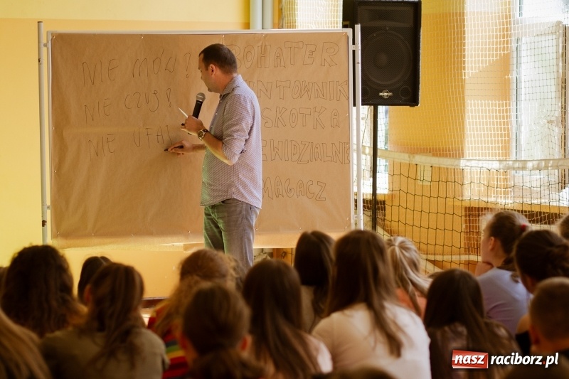 Zdjęcie w galerii na portalu naszraciborz.pl: Warsztaty profilaktyczne w raciborskiej Trzynastce wiadomości z regionu