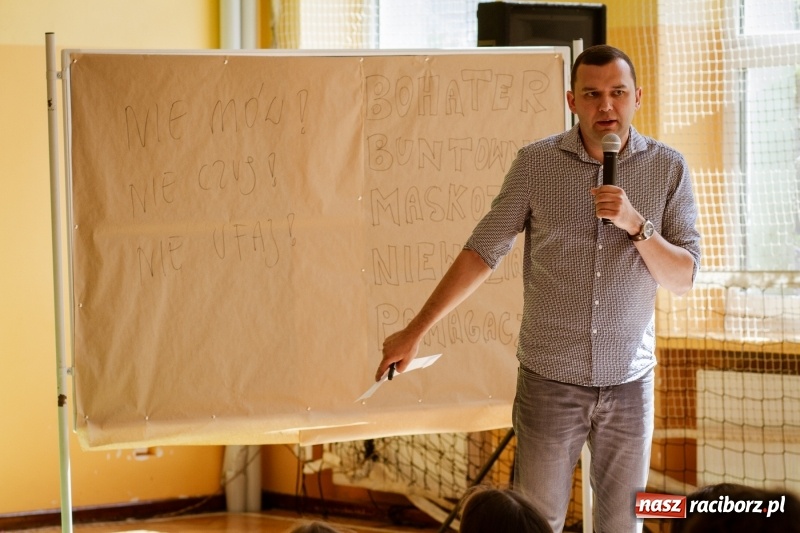 Zdjęcie w galerii na portalu naszraciborz.pl: Warsztaty profilaktyczne w raciborskiej Trzynastce wiadomości z regionu