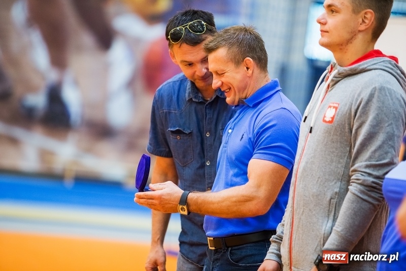 Zdjęcie w galerii na portalu naszraciborz.pl: Mały Memoriał Lekkoatletyczny im. Janusza Kusocińskiego w ZSOMS  wiadomości z regionu