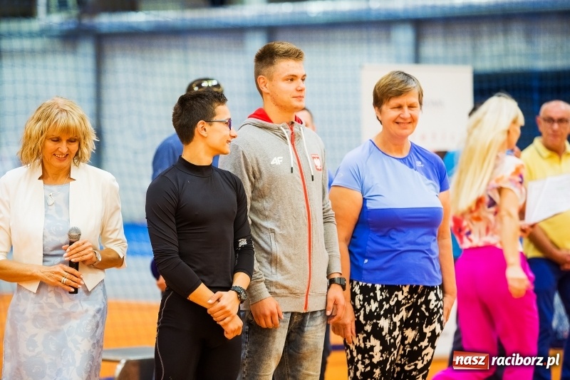 Zdjęcie w galerii na portalu naszraciborz.pl: Mały Memoriał Lekkoatletyczny im. Janusza Kusocińskiego w ZSOMS  wiadomości z regionu