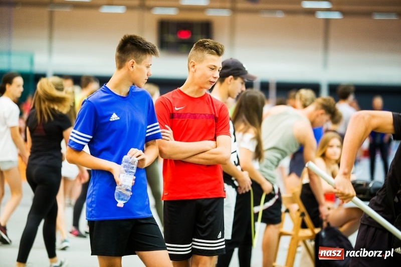 Zdjęcie w galerii na portalu naszraciborz.pl: Mały Memoriał Lekkoatletyczny im. Janusza Kusocińskiego w ZSOMS  wiadomości z regionu