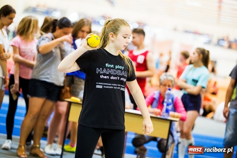Zdjęcie w galerii na portalu naszraciborz.pl: Mały Memoriał Lekkoatletyczny im. Janusza Kusocińskiego w ZSOMS  wiadomości z regionu
