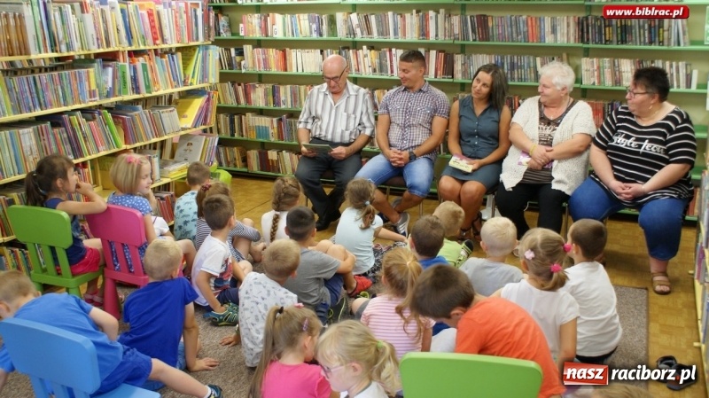 Zdjęcie w galerii na portalu naszraciborz.pl: Cała Polska Czyta Dzieciom. Raport z raciborskiej biblioteki wiadomości z regionu