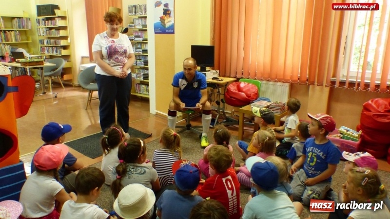 Zdjęcie w galerii na portalu naszraciborz.pl: Cała Polska Czyta Dzieciom. Raport z raciborskiej biblioteki wiadomości z regionu