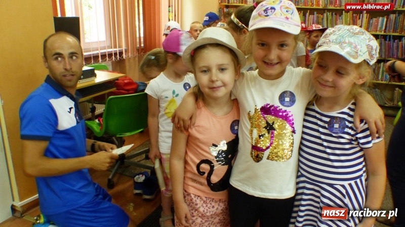 Zdjęcie w galerii na portalu naszraciborz.pl: Cała Polska Czyta Dzieciom. Raport z raciborskiej biblioteki wiadomości z regionu