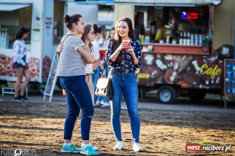 Zdjęcie w galerii na portalu naszraciborz.pl: Raciborskie Juwenalia. Studenci odebrali klucz do bram miasta. Zabawa była przednia!  wiadomości z regionu